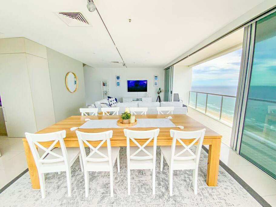 Air On Broadbeach Beachfront 2Level Stunning Apartment With 180 Degree Views Gold Coast Ngoại thất bức ảnh