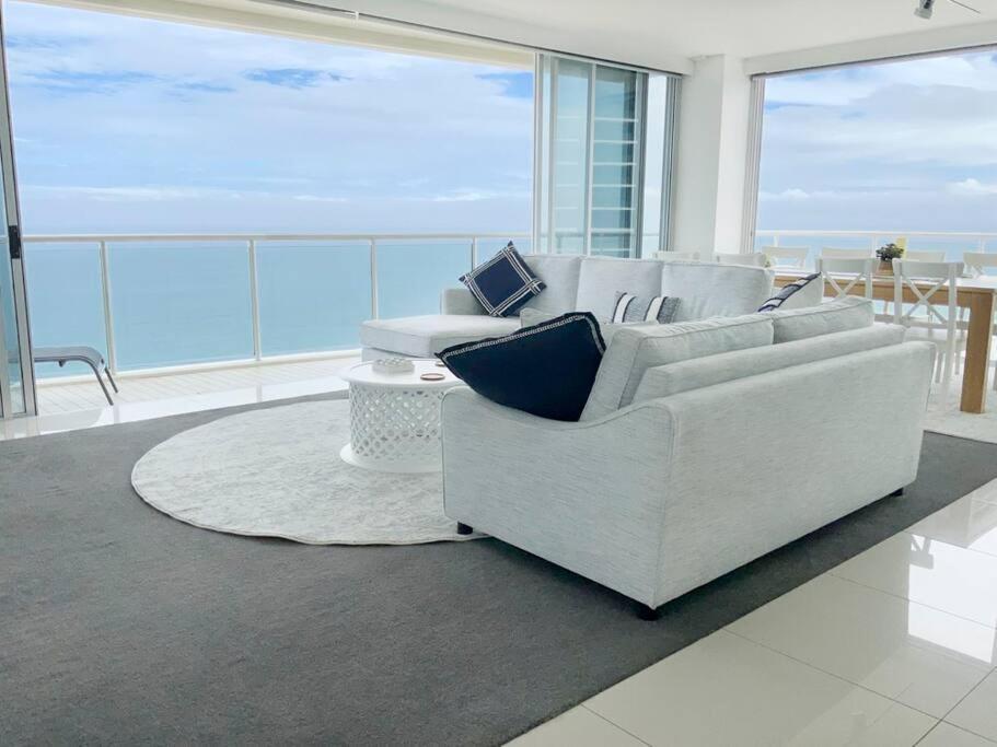 Air On Broadbeach Beachfront 2Level Stunning Apartment With 180 Degree Views Gold Coast Ngoại thất bức ảnh